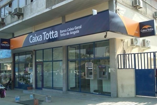 Reabilitação da Agência Banco Caixa Totta-Samba